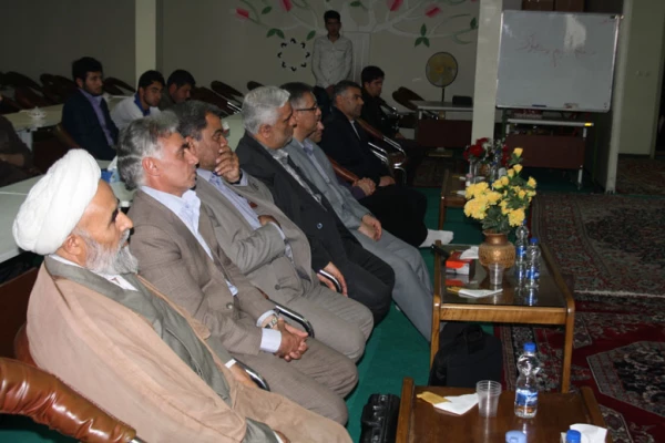 تجلیل از اساتید ادبیات