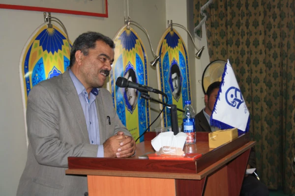 تجلیل از اساتید ادبیات