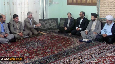 دیدار سرپرست پردیس علامه طباطبایی اردبیل با خانواده شهید محمد حیدری