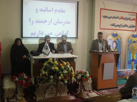 بازدید دکتر کیانی از پردیس های استان