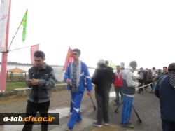 همایش بزرگ پیاده روی به مناسبت گرامیداشت هفته دفاع مقدس روز جمعه با شرکت دانشجومعلمان بسیجی به دور دریاچه شورابیل برگزار شد 5