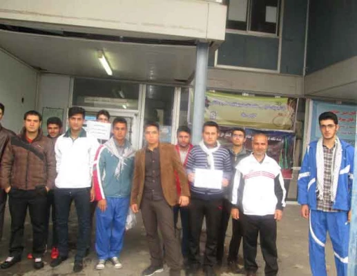 همایش بزرگ پیاده روی به مناسبت گرامیداشت هفته دفاع مقدس روز جمعه با شرکت دانشجومعلمان بسیجی به دور دریاچه شورابیل برگزار شد 12