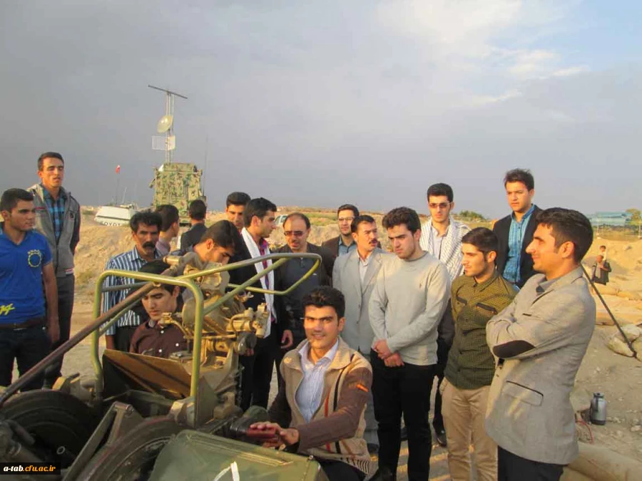 بازدید دانشجومعلّمان دانشگاه فرهنگیان اردبیل از نمایشگاه رزمی، فرهنگی عملیّات کربلای 1  5