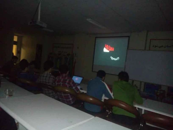 نمایش فیلم و مستند دفاع مقدس در سالن همایش پردیس 5