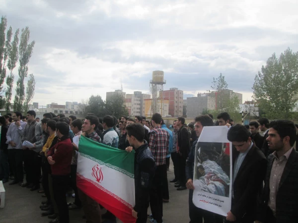 تجمع اعتراض آمیز دانشجویان دانشگاه های اردبیل در دانشگاه فرهنگیان اردبیل

 در محکومیت حکم اعدام شیخ باقرالنمر رهبر شیعی عربستان  12