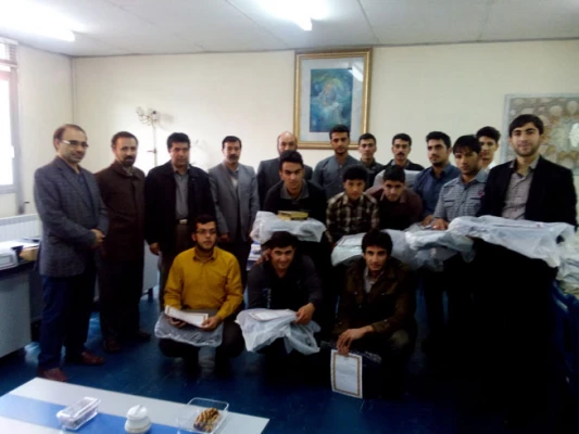 تجلیل از برترین های بیست و چهارمین جشنواره فرهنگی قرآن و عترت و مسابقات ورزشی دانشجو معلمان پردیس علامه طباطبایی اردبیل 4