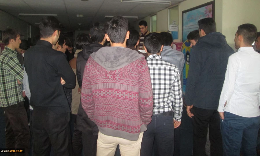 برگزاری تریبون آزاد 

با موضوع "اقتصاد مقاومتی" به مناسبت گرامیداشت هفته بسیج در پردیس  3