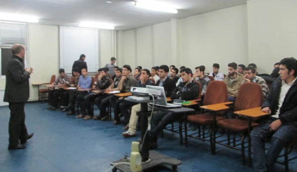 به مناسبت هفته ی پژوهش در دانشگاه فرهنگیان اردبیل

برگزاری کارگاه های  آموزشی 3