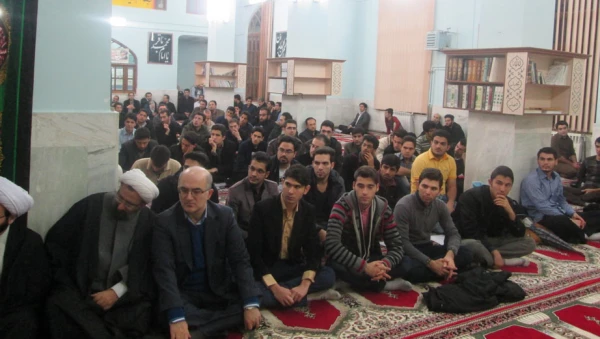 سلسله جلسات اخلاقی دکتر حسن عاملی نماینده ی محترم مقام معظّم رهبری در استان و امام جمعه محبوب اردبیل با حضور جمع کثیری از دانشجویان دانشگاه فرهنگیان اردبیل 5