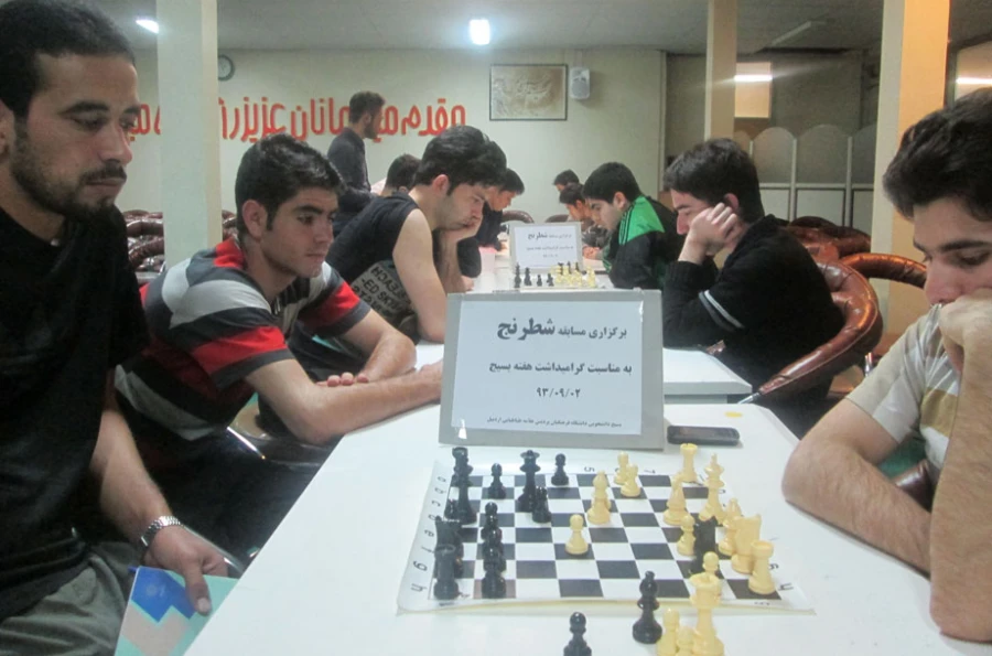 برگزاری مسابقات ورزشی  در رشته های مختلف 

 به مناسبت هفته بسیج و روز دانشجو با همکاری واحد تربیت بدنی دانشگاه فرهنگیان پردیس علامه طباطبایی اردبیل   2