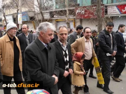 حضور پرشور اساتید، مدرسان، کارکنان و دانشجویان پردیس در راهپیمایی عظیم 22 بهمن به روایت تصویر 17