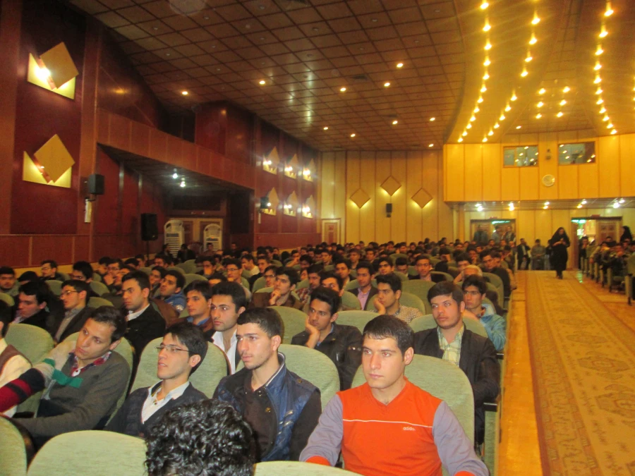 با حضور مسئولان استانی و خانواده های شهدای دانشگاه فرهنگیان اردبیل

برگزاری مراسم یادبود و یادواره ی شهدای گرانقدر دانشجو معلّم استان 4