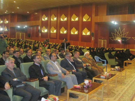 با حضور مسئولان استانی و خانواده های شهدای دانشگاه فرهنگیان اردبیل

برگزاری مراسم یادبود و یادواره ی شهدای گرانقدر دانشجو معلّم استان 13