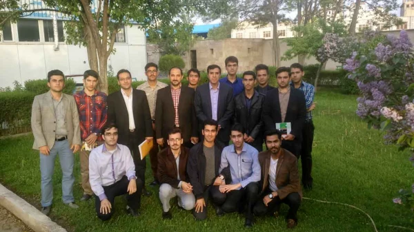 برگزاری جلسه علمی نقد و بررسی کتب فیزیک 

با حضور جناب آقای دکتر روح الله خلیلی بروجنی عضو شورای برنامه ریزی آموزش و پرورش و از مولفان  کتب درسی فیزیک  3