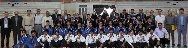 کسب نایب قهرمانی تیم فوتسال پردیس علامه طباطبایی اردبیل در

بیست و دومین دوره المپیاد ورزشی پسران دانشگاه فرهنگیان 2