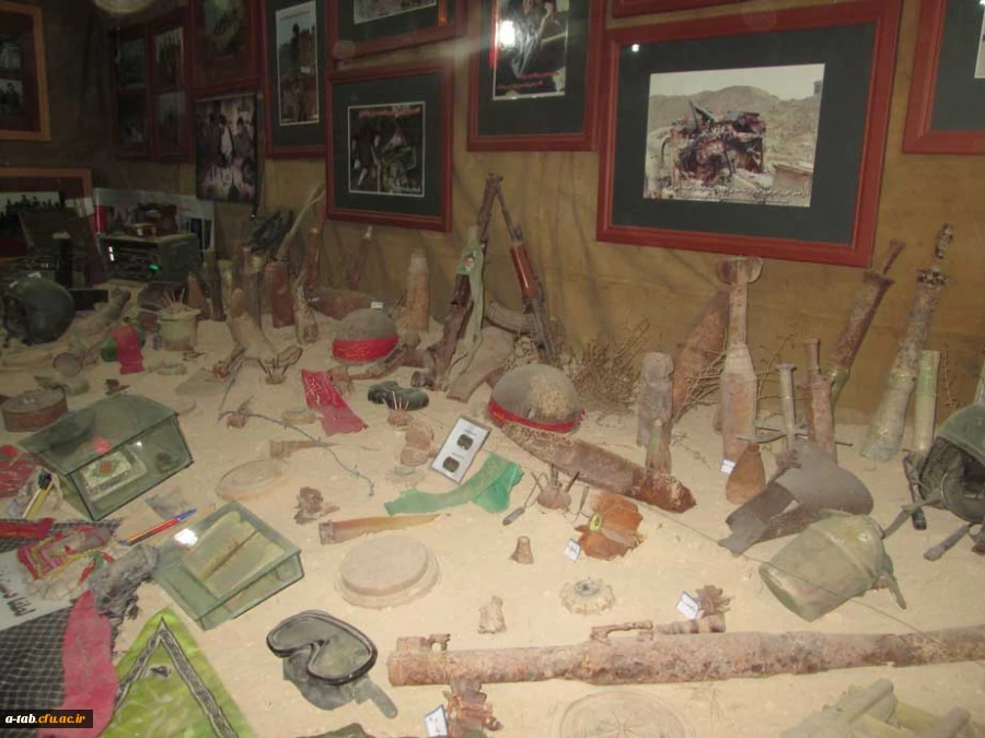 بازدید دانشجومعلّمان دانشگاه فرهنگیان اردبیل از نمایشگاه رزمی، فرهنگی عملیّات خیبر 3