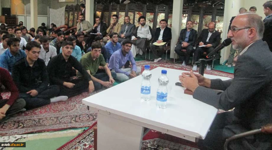 برگزاری همایش بصیرتی- سیاسی بررسی برجام و مسایل روز

با حضور کارشناس تحلیل گر مسائل سیاسی آقای حسین راد 2