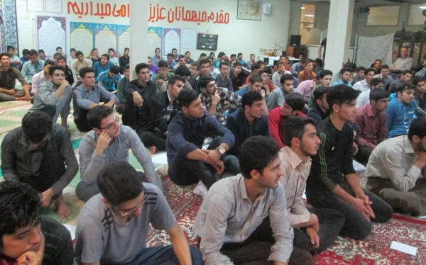 برگزاری همایش بصیرتی- سیاسی بررسی برجام و مسایل روز

با حضور کارشناس تحلیل گر مسائل سیاسی آقای حسین راد 11