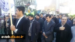 کارکنان ، اساتید و دانشجو معّمان دانشگاه فرهنگیان پردیس علامه طباطبایی اردبیل در راهپیمایی روز 13 آبان شرکت نمودند تا آرمانهای امام راحل و نظام مقدس جمهوری اسلامی دفاع نمایند. 3