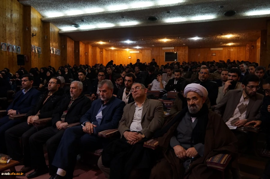 مراسم اختتامیه ی جشنواره ی فعّالیّت های برتر علمی، فرهنگی و افسران جنگ نرم دانشگاه های استان با افتخارآفرینی دانشجو معلمان دانشگاه فرهنگیان اردبیل برگزار شد. 3