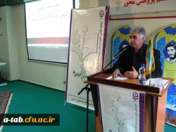 تجلیل از برگزیده های هفته پژوهش
 2