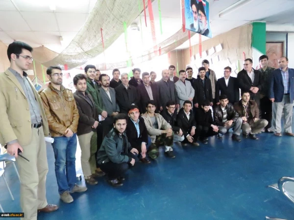 اعزام دوّمین کاروان راهیان نور دانشگاه فرهنگیان اردبیل به مناطق عملیاتی جنوب کشور

 3