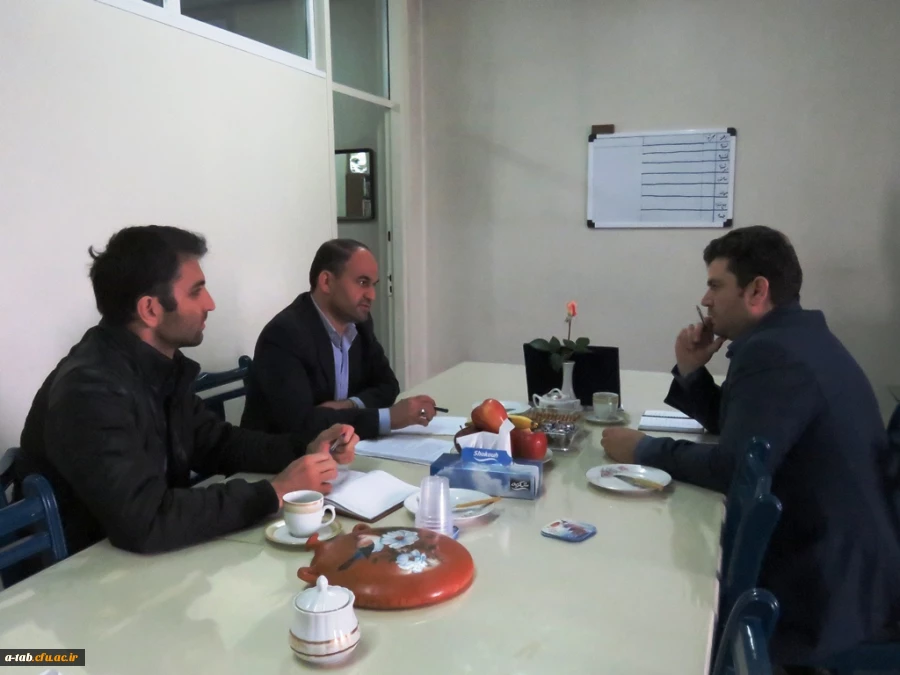 جلسه ی سه جانبه در خصوص اجرای برنامه ی ملّی شناسایی و هدایت استعدادهای برتر (شهاب) برای دانشجومعلّمان ورودی سال 1391 دانشگاه فرهنگیان برگزار شد. 2