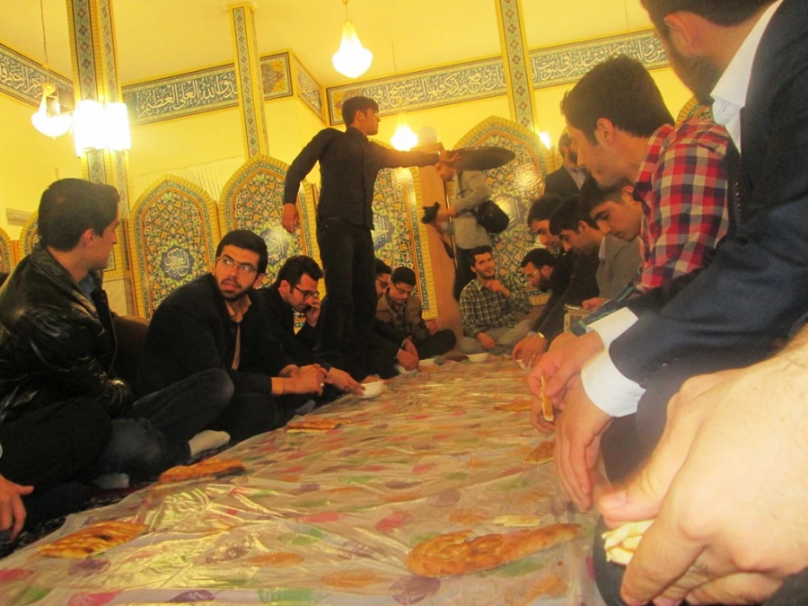 حضور  دانشجومعلّمان دانشگاه فرهنگیان اردبیل در

سلسله جلسات اخلاقی نماینده ی محترم ولی فقیه در استان و امام جمعه محبوب اردبیل 5