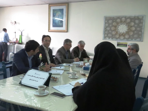 برگزاری جلسه کمیته ارزیابی برنامه تعالی مدیریت مدرسه 3