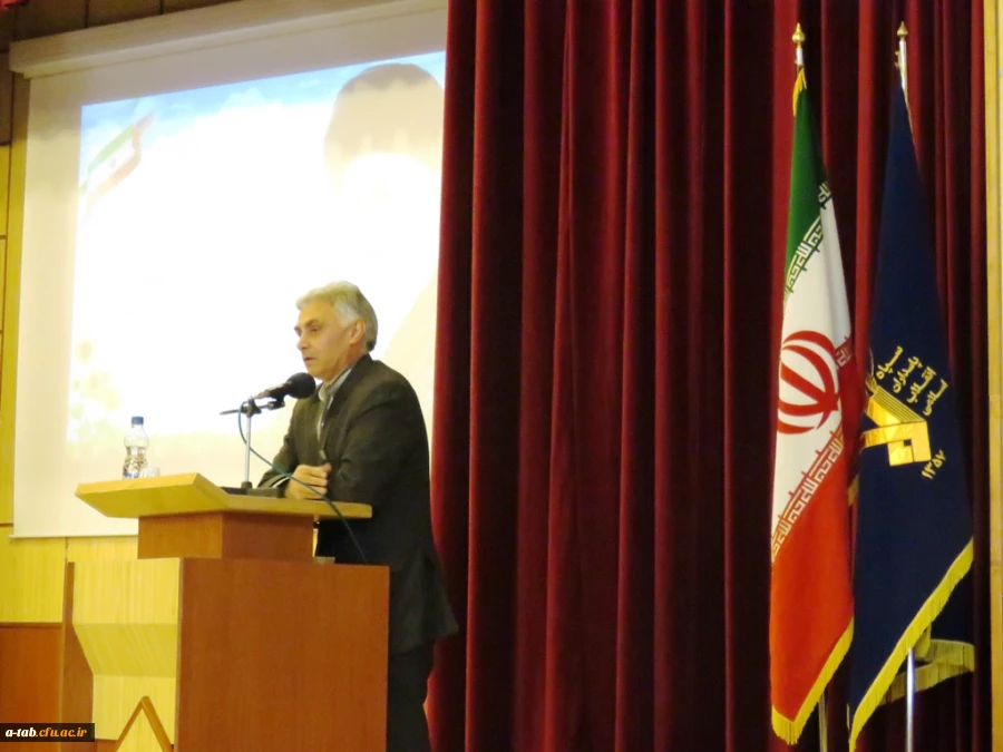 با حضور رئیس نهاد نمایندگی مقام معظم رهبری در دانشگاه های کشور

همایش روز معلم با محور تربیتی - فرهنگی در حیطه ی  تجلیل از مقام شامخ معلم با سخنرانی حجّه  الاسلام محمدیان، رئیس نهاد نمایندگی مقام معظم رهبری در دانشگاه های کشور به همّت دانشگاه فرهنگیان ا