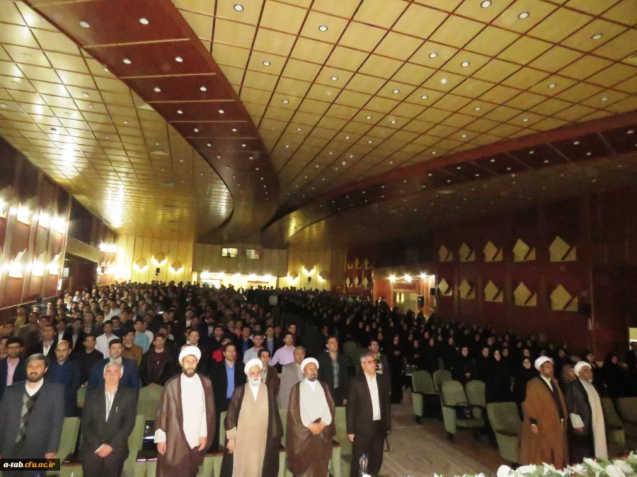 با حضور رئیس نهاد نمایندگی مقام معظم رهبری در دانشگاه های کشور

همایش روز معلم با محور تربیتی - فرهنگی در حیطه ی  تجلیل از مقام شامخ معلم با سخنرانی حجّه  الاسلام محمدیان، رئیس نهاد نمایندگی مقام معظم رهبری در دانشگاه های کشور به همّت دانشگاه فرهنگیان ا