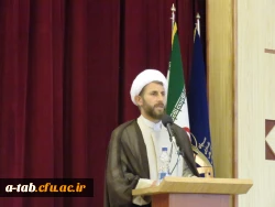 با حضور رئیس نهاد نمایندگی مقام معظم رهبری در دانشگاه های کشور

همایش روز معلم با محور تربیتی - فرهنگی در حیطه ی  تجلیل از مقام شامخ معلم با سخنرانی حجّه  الاسلام محمدیان، رئیس نهاد نمایندگی مقام معظم رهبری در دانشگاه های کشور به همّت دانشگاه فرهنگیان ا