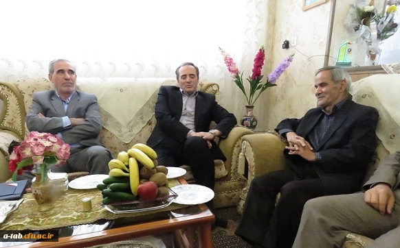 دیدار سرپرست دانشگاه فرهنگیان کشور از خانواده ی دانشجو معلّم شهید بهنام یوسفی 5