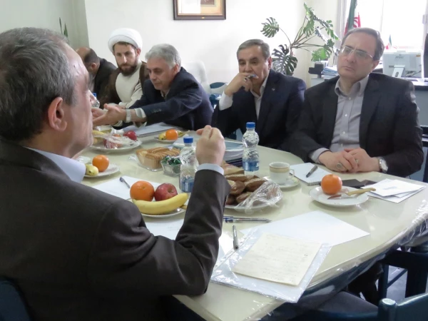 دکترمهر محّمدی با شرکت در جلسه ی هیأت امنای استان اردبیل:

«ارتقای دانشگاه فرهنگیان ، ارتقای آموزش و پرورش کشور است» 2