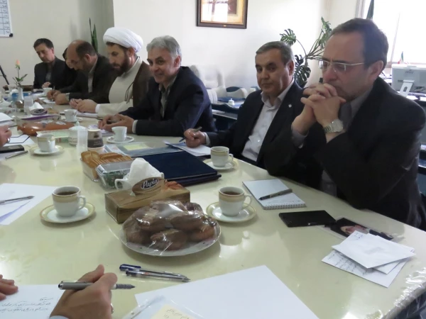 دکترمهر محّمدی با شرکت در جلسه ی هیأت امنای استان اردبیل:

«ارتقای دانشگاه فرهنگیان ، ارتقای آموزش و پرورش کشور است» 4