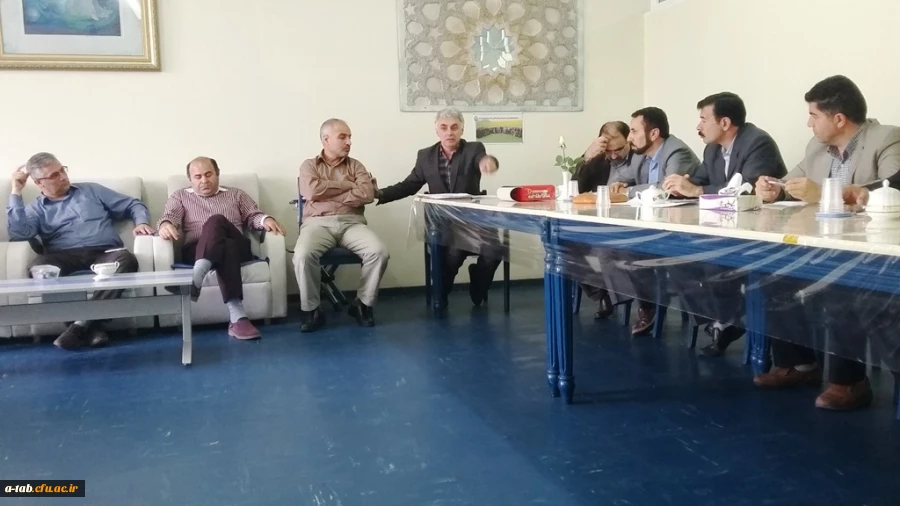 جلسه ی شورای اداری دانشگاه فرهنگیان پردیس علّامه طباطبایی روز چهار شنبه مورّخ 29/2/95 در محل پردیس علّامه طباطبایی تشکیل شد. 2