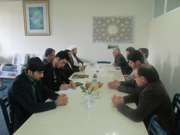 مراسم تکریم و معارفه ی مسئول جدید بسیج دانشجویی پردیس علامه طباطبایی اردبیل برگزار شد. 2