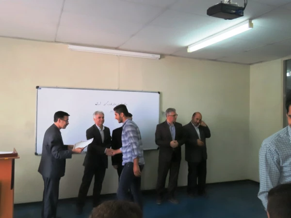 اهدا جوایز ولوح تقدیر به تیم های  اول مسابقات ورزشی در رشته های  کبدی وطناب کشی 4