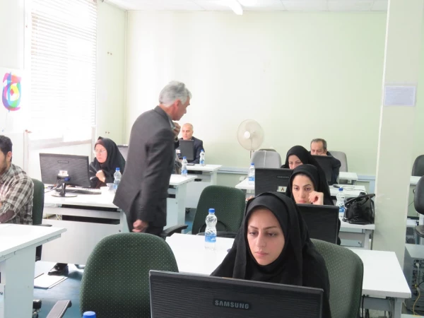 جلسه ی آزمون سرپرستان شبانه روزی دانشگاه فرهنگیان سراسر کشور هم زمان به صورت  online برگزار شد. 3