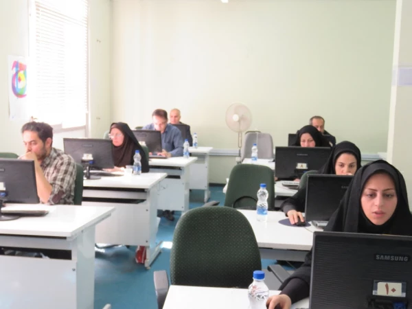 جلسه ی آزمون سرپرستان شبانه روزی دانشگاه فرهنگیان سراسر کشور هم زمان به صورت  online برگزار شد. 4