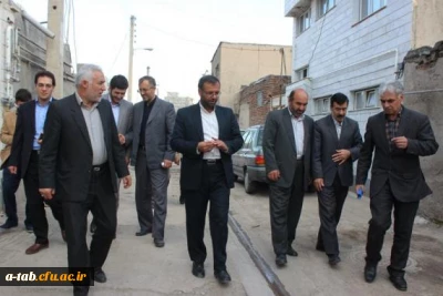 مسئولان دانشگاه فرهنگیان استان اردبیل و بسیج دانشجویی به همراه جمعی از دانشجویان با حضور در منزل خانواده شهید سید خلیل حسینی یاد و خاطره شهدای دفاع مقدس را گرامی داشتند.