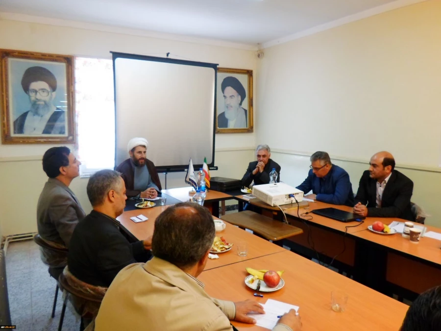 جلسه هم اندیشی اساتید دانشگاه فرهنگیان استان اردبیل 5