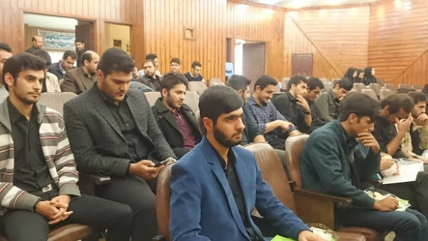 حضور دانشجو معلمان بسیجی دانشگاه فرهنگیان اردبیل در یادبود شهدای مدافع حرم در دانشگاه علوم پزشکی اردبیل 3