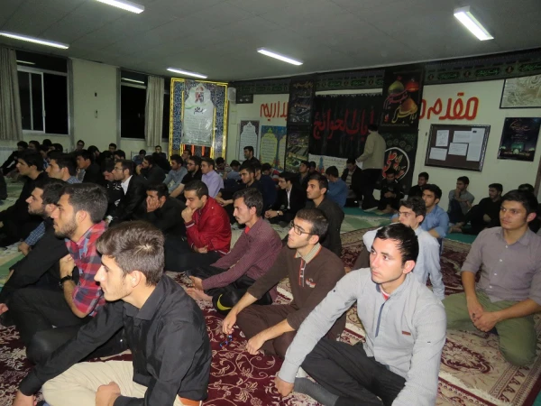 نشست بصیرتی فرهنگ و هنر  ادب پایداری در دانشگاه فرهنگیان اردبیل با حضور وقایع نگار، نویسنده و پژوهشگرادبیّات پایداری کشور، آقای مرتضی سرهنگی برگزار شد. 2