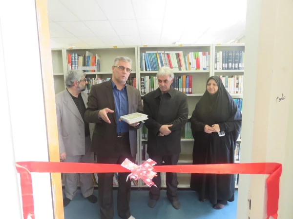 بازدید سرپرست محترم امور پردیس ها و معاونان از کتابخانه ها و افتتاح بخش مرجع 2