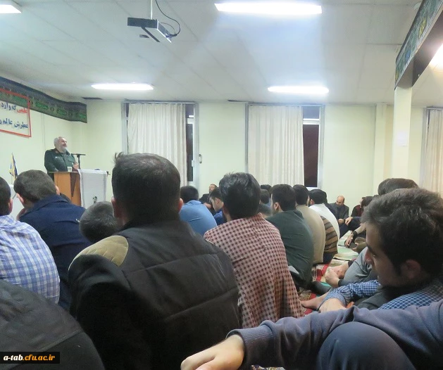 سردار بابازاده در مراسم روز دانشجو با اشاره به دانشجومعلّمان پردیس:

تک تک این جوانان پاک سرشت و چهره های نورانی و مؤمن ، برای فردای این مملکت و مرز و بوم یک سرباز تمام عیار خواهند بود. 6