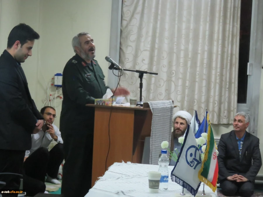 سردار بابازاده در مراسم روز دانشجو با اشاره به دانشجومعلّمان پردیس:

تک تک این جوانان پاک سرشت و چهره های نورانی و مؤمن ، برای فردای این مملکت و مرز و بوم یک سرباز تمام عیار خواهند بود. 7