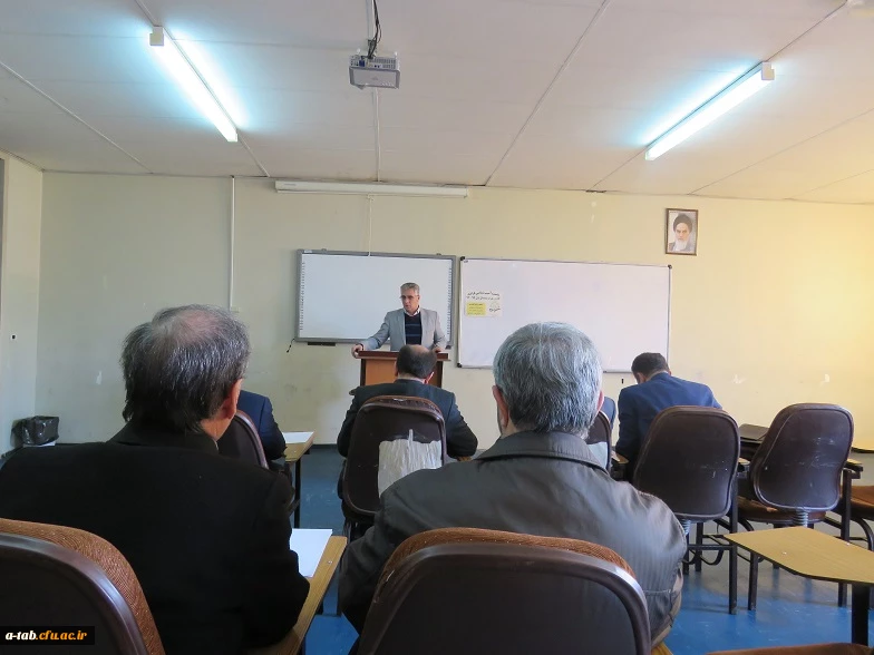 نشست اساتید کارورزی با موضوع آسیب شناسی فرایند کارورزی در نیمسال اول سالتحصیلی 96-95 2