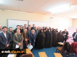 با حضور اساتید کارورزی و هیأت علمی دانشگاه فرهنگیان استان اردبیل، در پردیس علّامه طباطبایی برگزار شد:

اجرای دوره­ ی کارورزی با حضور مدرّس برجسته­­ ی کشوری کارورزی سرکارخانم آمنه احمدی 2