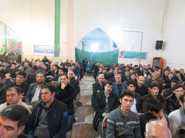 همزمان با آغاز سی و هشتمین سالگرد پیروزی شکوهمند انقلاب اسلامی:

شرکت دانشجومعلّمان در جشن بزرگ انقلاب در امامزاده سیدصدرالدّین 2